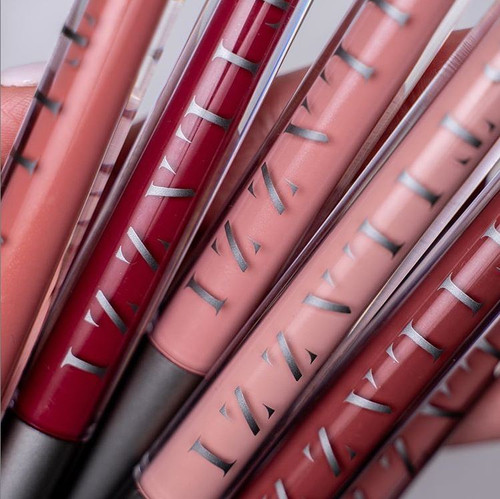 Lip Vinyl